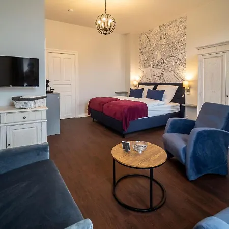 Haus Braunschweig, Suite 7 Karl Luis Gasthof